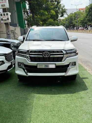 Toyota Land Cruiser Arab 2008 up 2021 , V6 សាំង​ Full Option