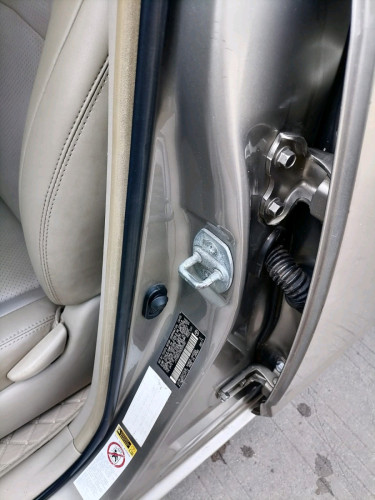 Toyota Prius 05 FullOption 7,550$