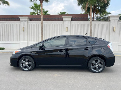 Toyota Prius  Years: 2013 Option: Persona