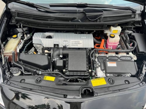 Toyota Prius  Years: 2013 Option: Persona