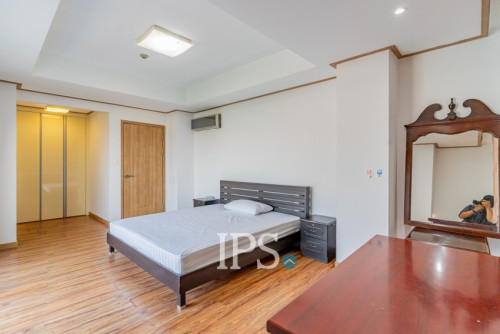 ❗️#URGENTSALE❗️3-Bedroom Condo -📍De Castle Noblesse, Phnom Penh