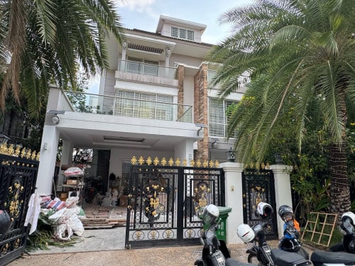 Villa For rent in Borey PH598