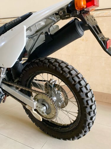 Xr230 ក្រដាស់ពន្ធ 2010