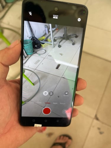 ZTE ស្អាត 98.5%