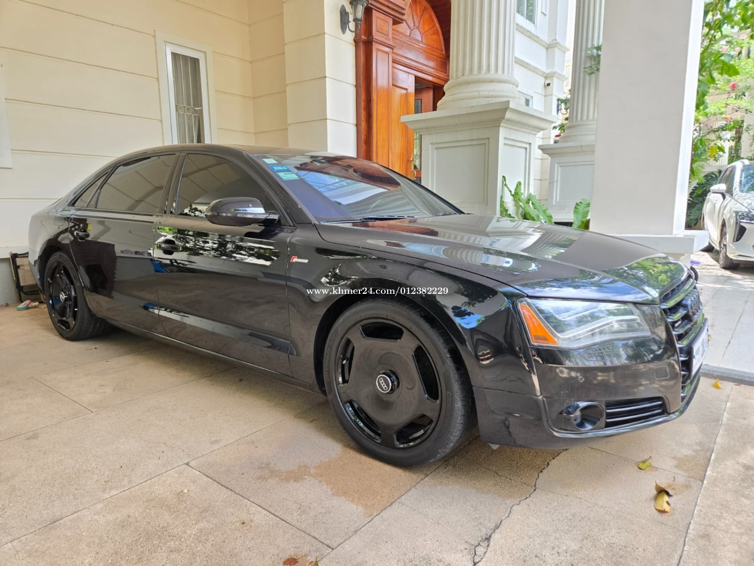 Audi A8L