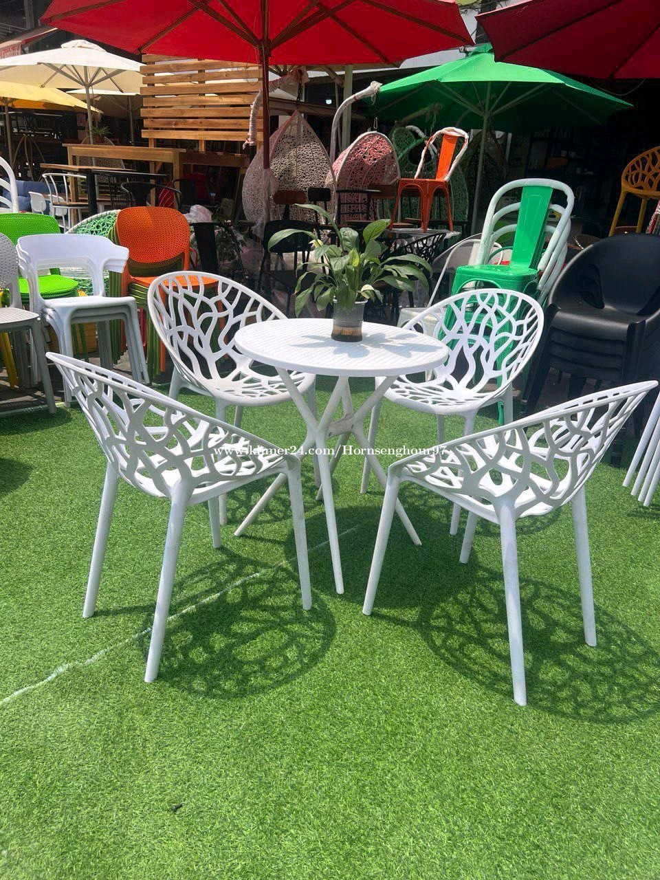 Dinning Table
