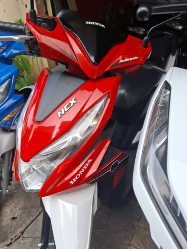 ម៉ួតួលក់