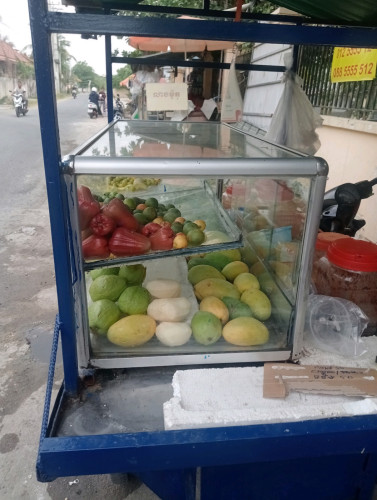 លក់ទាំងម៉ូតូនិងរឺម៉កបងៗ
