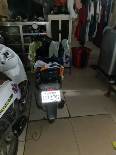 ម៉ូតូលក់