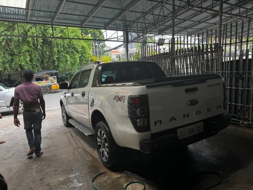 លក់បន្ទាន់