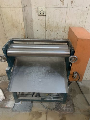 សម្ភារៈធ្វើនំប័ុងឡៃឡុង