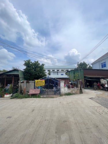 ដី នឹងផ្ទះលក់ជិតសាលាខេត្តបាត់ដំបង
