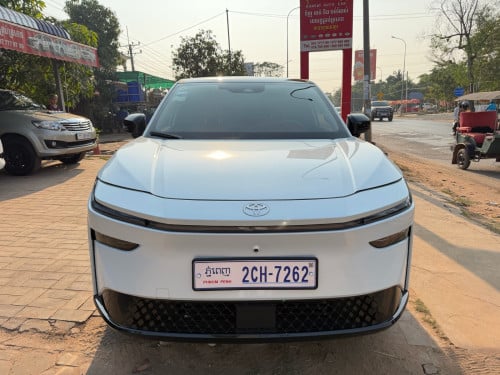 ឡានស្អាតលក់នៅសៀមរាប025 ម្ចាស់ដេីម
