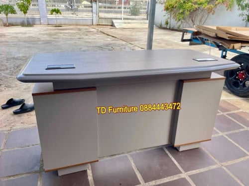 តុប្រធាន. ទំហំ 140*70