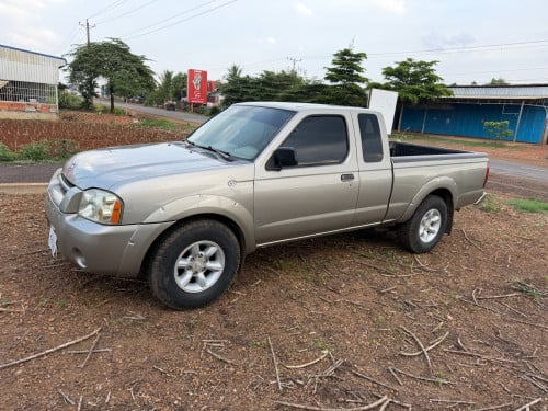 នីសាន់2002ម៉ាសុីនម៉ាស៊ូតប៉ុង១