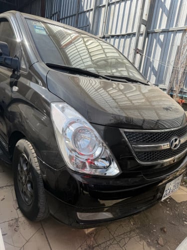 ម៉ាក Hyundai Starex
