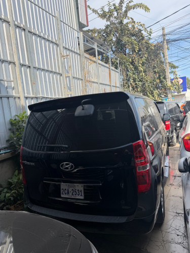 ម៉ាក Hyundai Starex