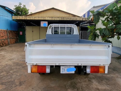 លក់Libero ឆ្នាំ2000 លេខដៃ មួយបាំងកន្លះ