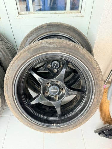 យ៉ាន់​R18 camry highlander rx300 alphard