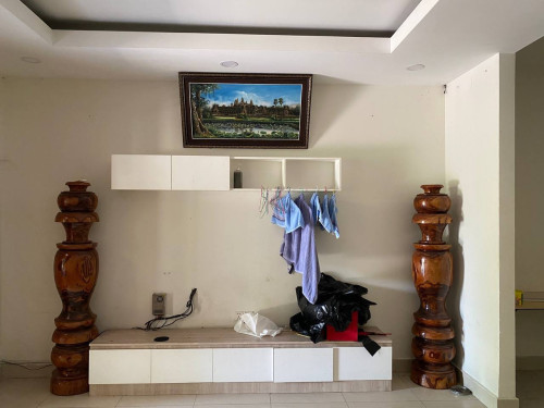 ផ្ទះវីឡាសម្រាប់ជួលនៅ បុរី ហាយលែន ទឹកថ្លាShophouse for rent at sangkat touk thlar