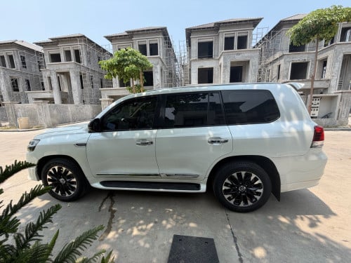 ឡានលក់ Toyota Land Cruiser 2008 ឡើង 2021 ថ្មីស្អាត