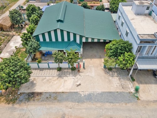 🏘 ផ្ទះ និងឃ្លាំង នៅជិតបុរី ពិភពថ្មីឈូកវ៉ា2 ត្រូវការលក់បន្ទាន់ខ្លាំង