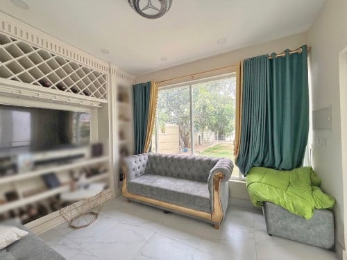 🏘 ផ្ទះ និងឃ្លាំង នៅជិតបុរី ពិភពថ្មីឈូកវ៉ា2 ត្រូវការលក់បន្ទាន់ខ្លាំង