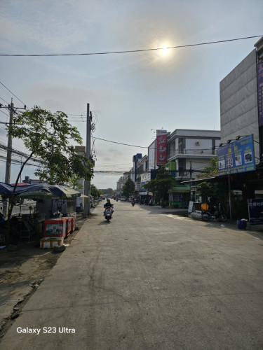 ផ្ទះអាជីវកម្មសម្រាប់លក់