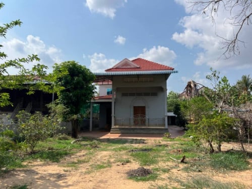 🏦House Available for Urgent Sale at a Special Price (Negotiable).
