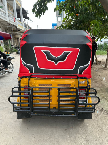 018 មាសុីនស្រួលជិះស្រួលបេីកទឹកថ្នាំស្អាតមាជុំ តម្លៃ1290$ចចារ