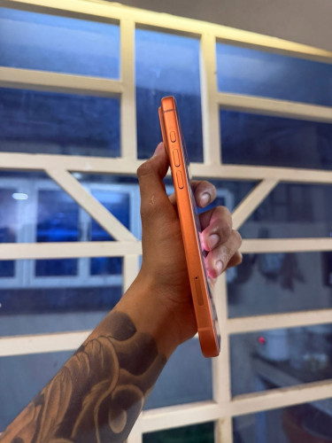 17 Pro Max Orange 99% 256G ZA Battery 100%Price:12xx