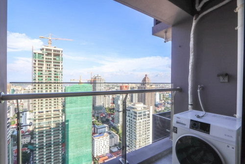 1Bedroom Condo with Swimming Pool for rent in BKK area near BKK market