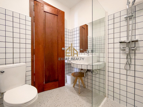2 Bedroom Services Apartment for rent in BKK1-Phnom Penh.