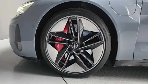 2022 Audi RS E-Tron GT Sport Package