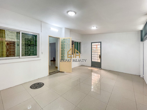 4 Bedroom Twin Villa for rent Bassac Garden City-Phnom Penh.