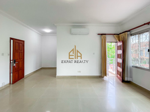 4 Bedroom Twin Villa for rent Bassac Garden City-Phnom Penh.