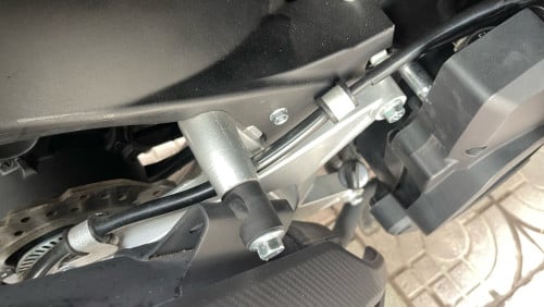 ADV150ccលក់3200$ក្រដាស់ពន្ន