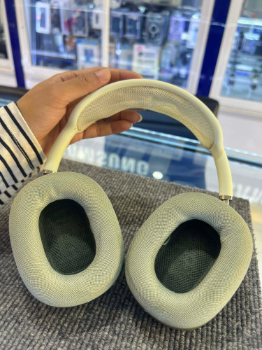 Air pod Max 1 st