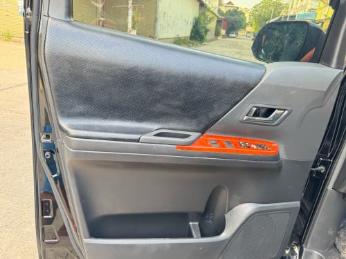 Alphard 010 អូតូ3 កៅអីVIP