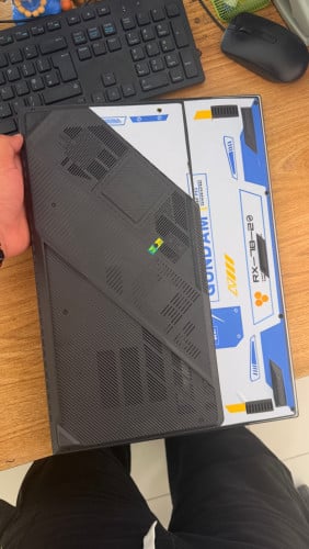 Asus ROG G814JI