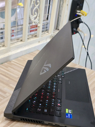 ASUS ROG SCAR G533ZM