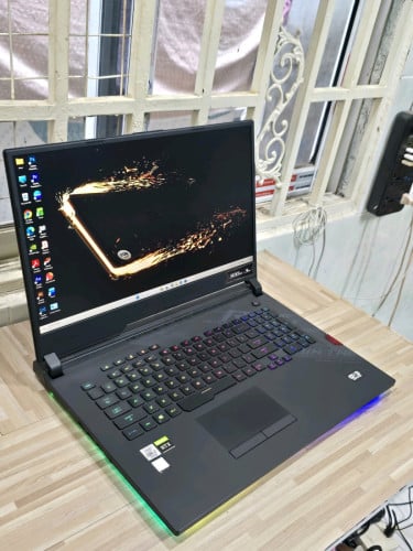 ASUS ROG SCAR G732LWS