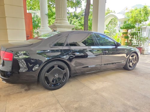 Audi A8L