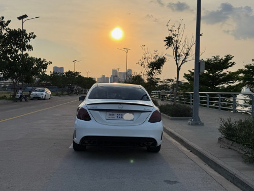 C300 up C63 AMG