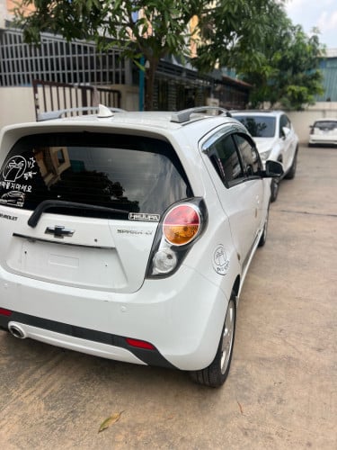 Chevrolet Spark 2012 full option