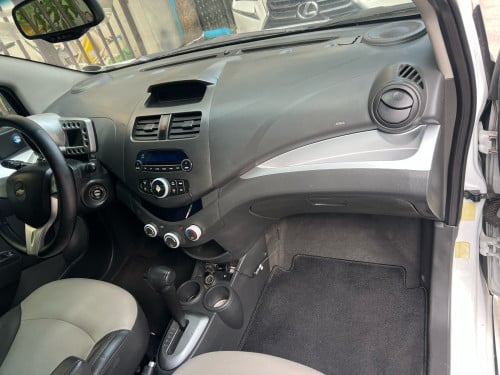 Chevrolet Spark 2012 full option