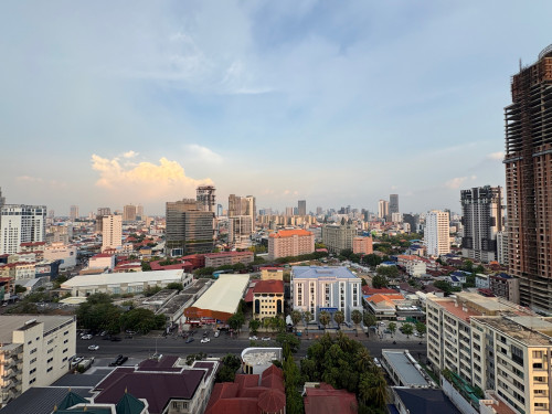 Condo 3-BR near TK Avenue for rent