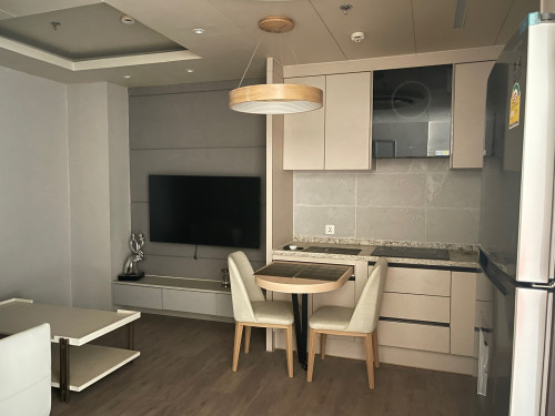 Condo Olympia 1bedroom fully furnished Sale under 50%