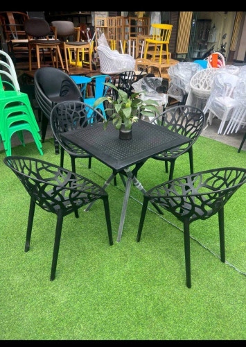 Dinning Table