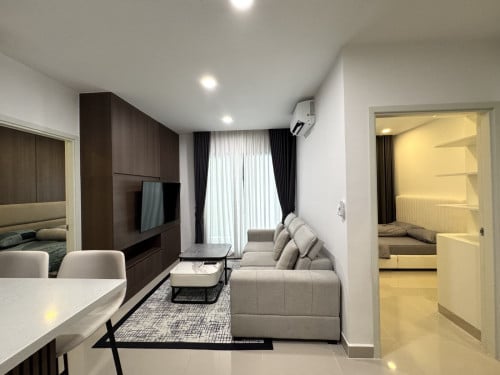 Drop only 25000$ own the unit 2 bedroom